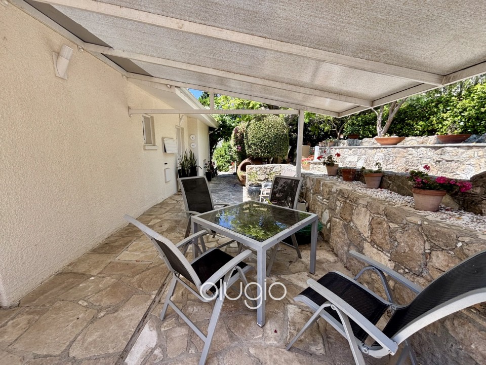 Detached Villa For Sale in Kamares - Tala