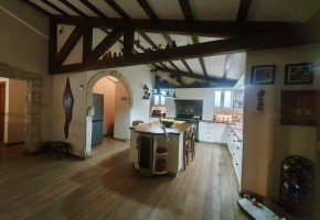 Detached Villa For Sale in Peyia