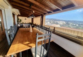 Detached Villa For Sale in Peyia