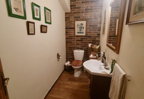 Detached Villa For Sale in Peyia