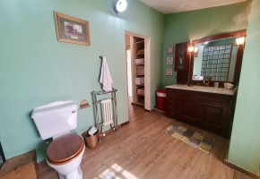 Detached Villa For Sale in Peyia