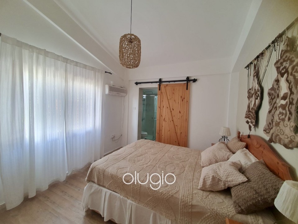 Detached Villa For Sale in Peyia
