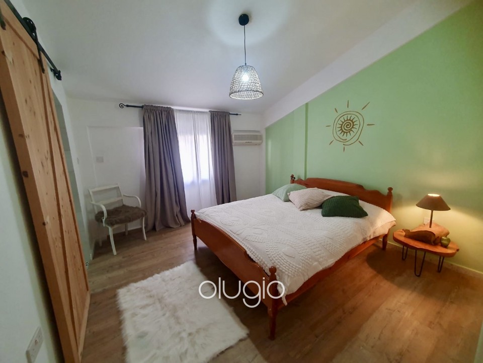 Detached Villa For Sale in Peyia