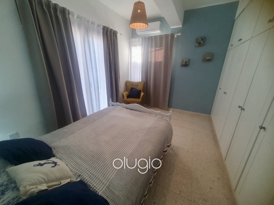 Detached Villa For Sale in Peyia
