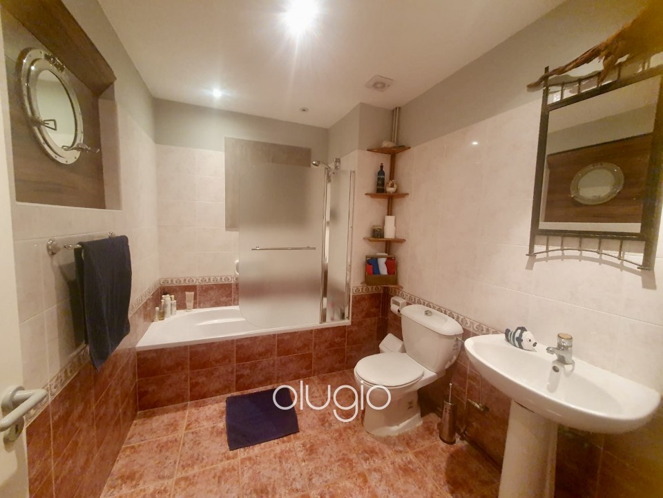 Detached Villa For Sale in Peyia