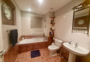 Detached Villa For Sale in Peyia