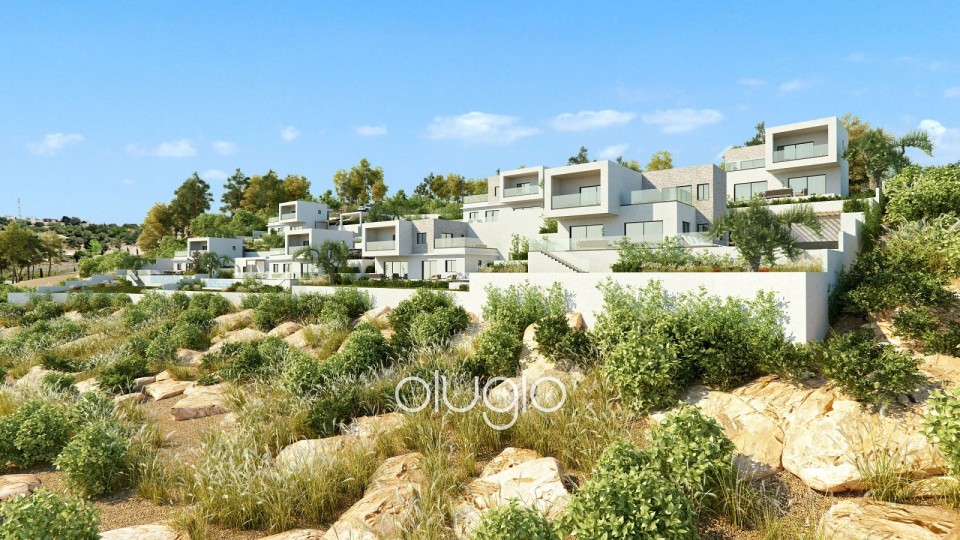 Detached Villa For Sale in Tsada