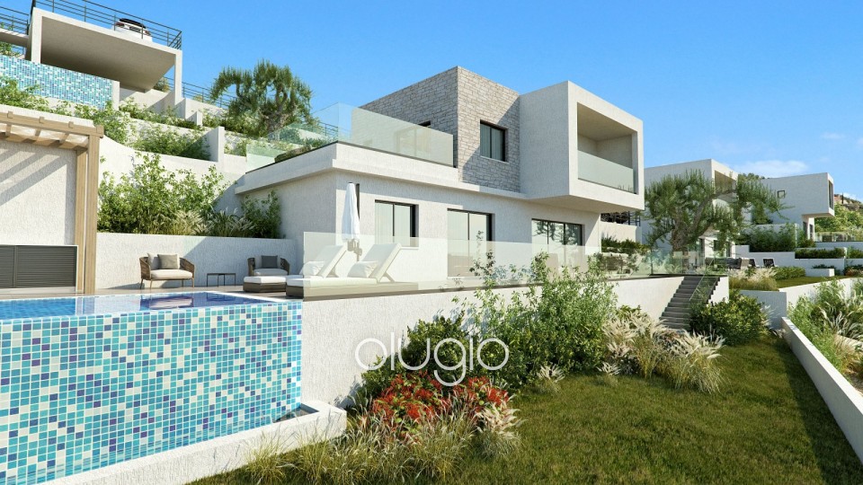 Detached Villa For Sale in Tsada