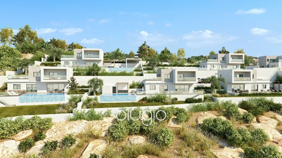 Detached Villa For Sale in Tsada
