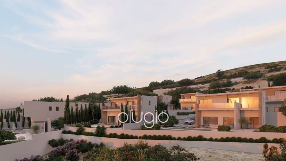 Detached Villa For Sale in Peyia