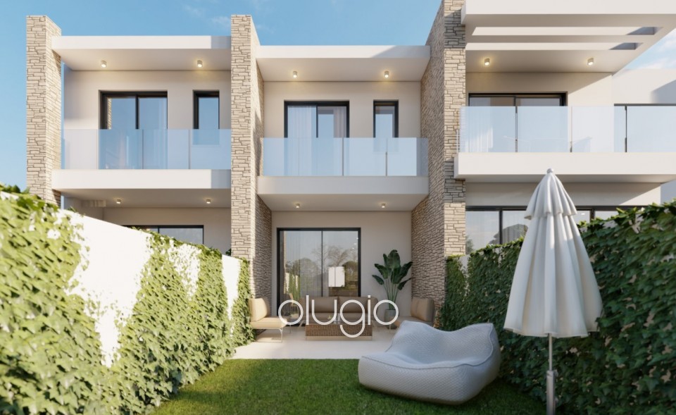 Semi Detached Villa For Sale in Sea Caves - St.George