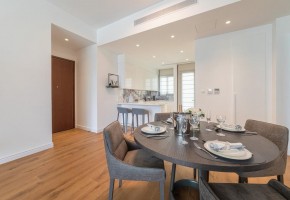 Apartment For Sale in Tombs of the Kings