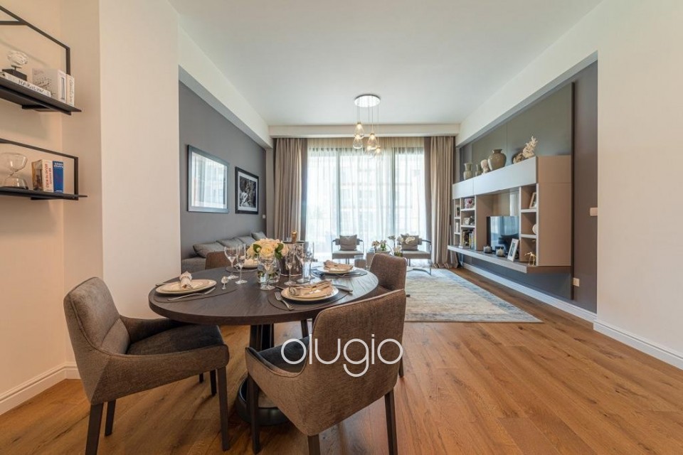 Apartment For Sale in Tombs of the Kings