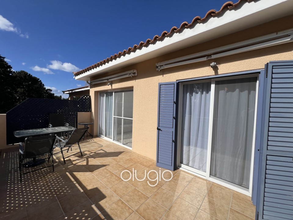 Apartment For Sale in Universal