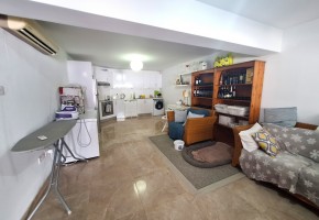 Detached Villa For Sale in Choletria