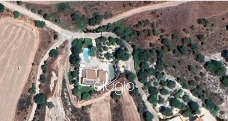 Detached Villa For Sale in Choletria