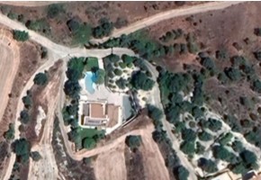Detached Villa For Sale in Choletria