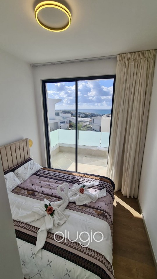 Detached Villa For Sale in Chloraka