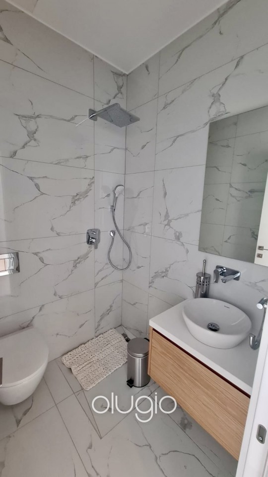 Detached Villa For Sale in Chloraka