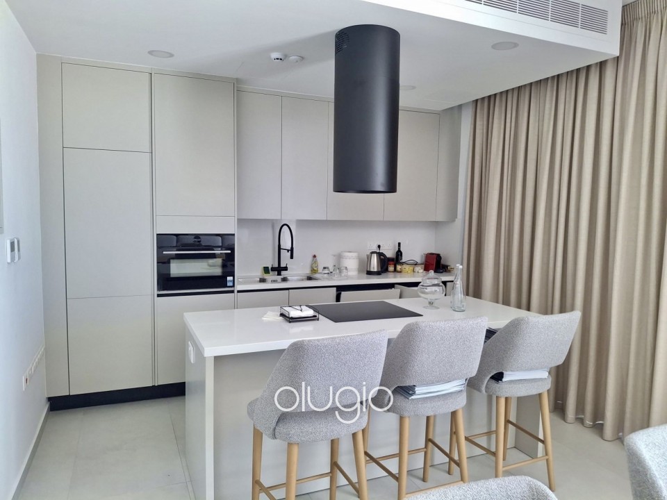 Detached Villa For Sale in Chloraka