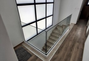 Detached Villa For Sale in Chloraka