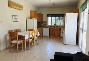 Detached Villa For Sale in Yeroskipou