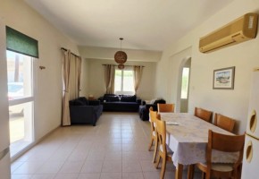 Detached Villa For Sale in Yeroskipou