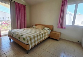 Detached Villa For Sale in Yeroskipou