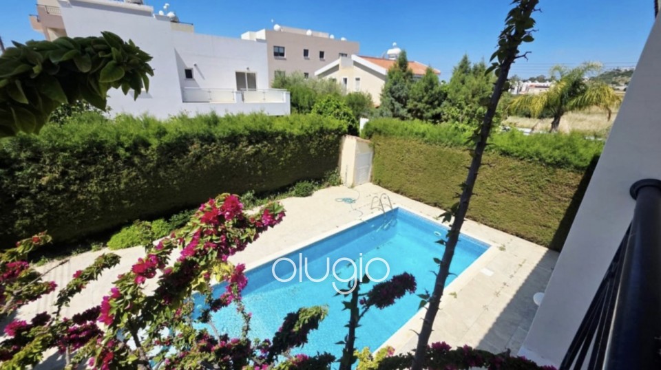 Detached Villa For Sale in Yeroskipou