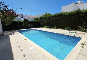 Detached Villa For Sale in Yeroskipou