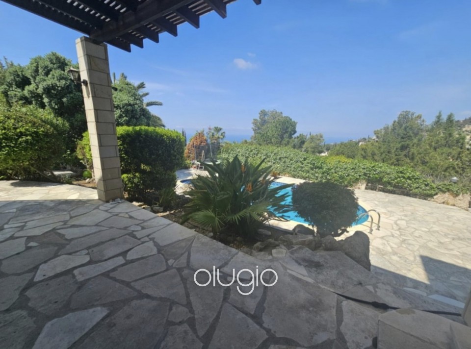 Detached Villa For Sale in Kamares - Tala