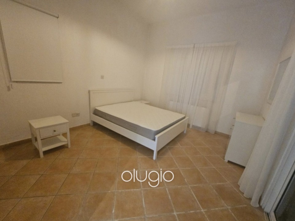 Detached Villa For Sale in Kamares - Tala