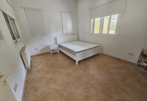 Detached Villa For Sale in Kamares - Tala