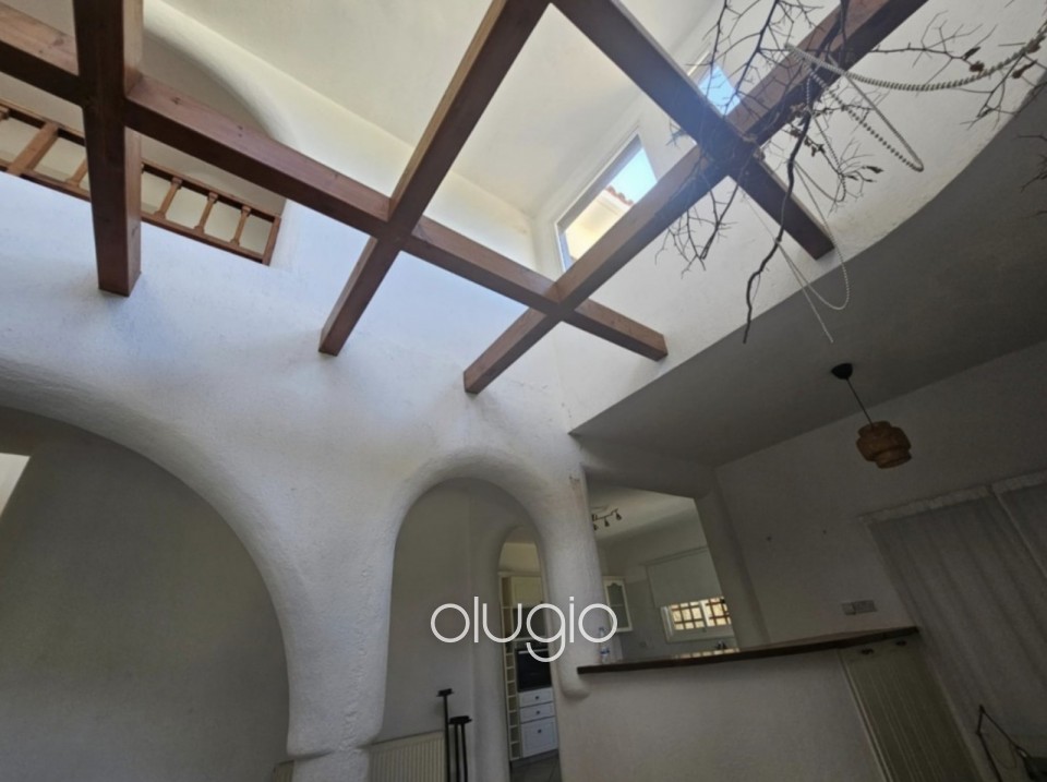 Detached Villa For Sale in Kamares - Tala