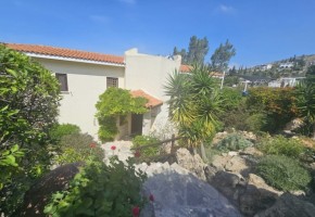 Detached Villa For Sale in Kamares - Tala