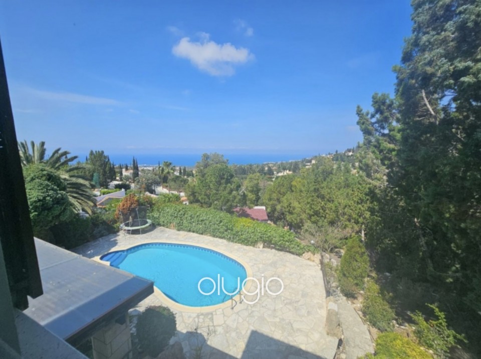 Detached Villa For Sale in Kamares - Tala