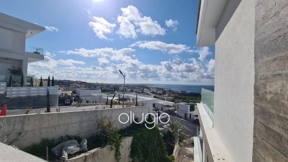 Detached Villa For Rent in Chloraka