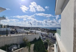 Detached Villa For Rent in Chloraka