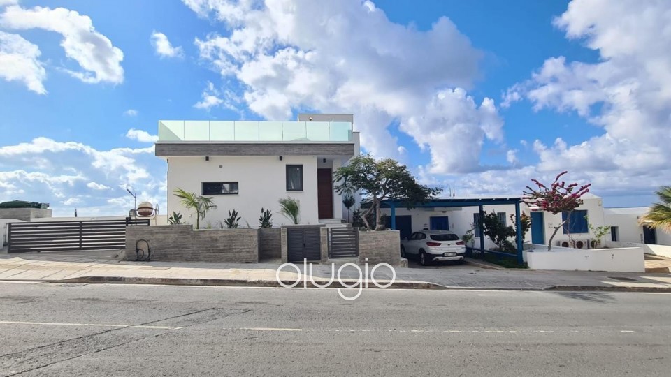 Detached Villa For Rent in Chloraka