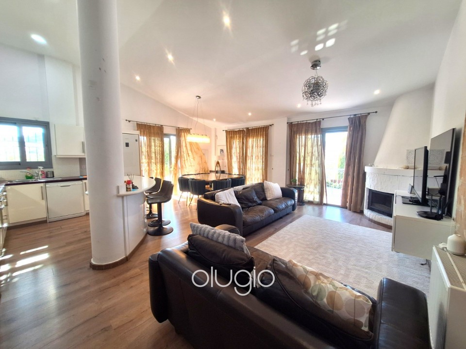 Detached Villa For Rent in Choletria