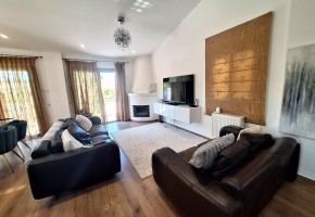 Detached Villa For Rent in Choletria