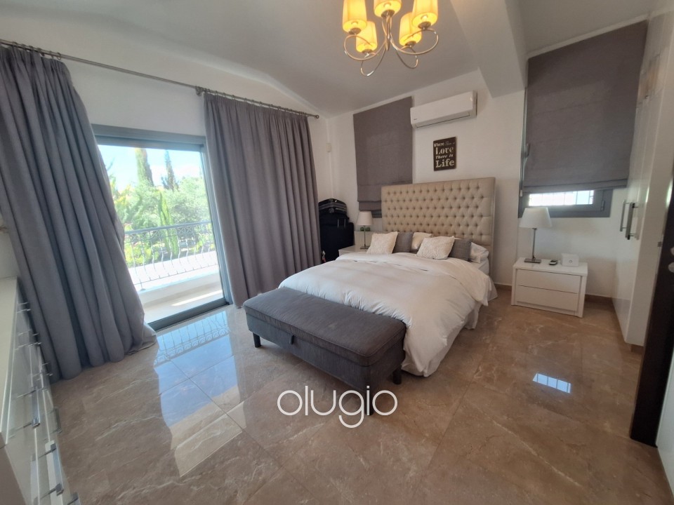 Detached Villa For Rent in Choletria