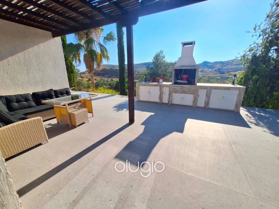 Detached Villa For Rent in Choletria