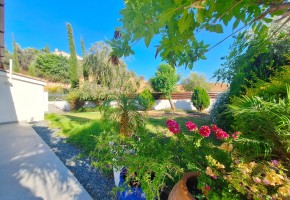 Detached Villa For Rent in Choletria