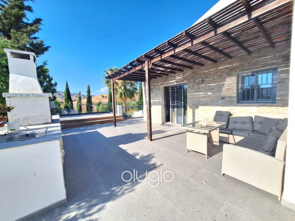 Detached Villa For Rent in Choletria