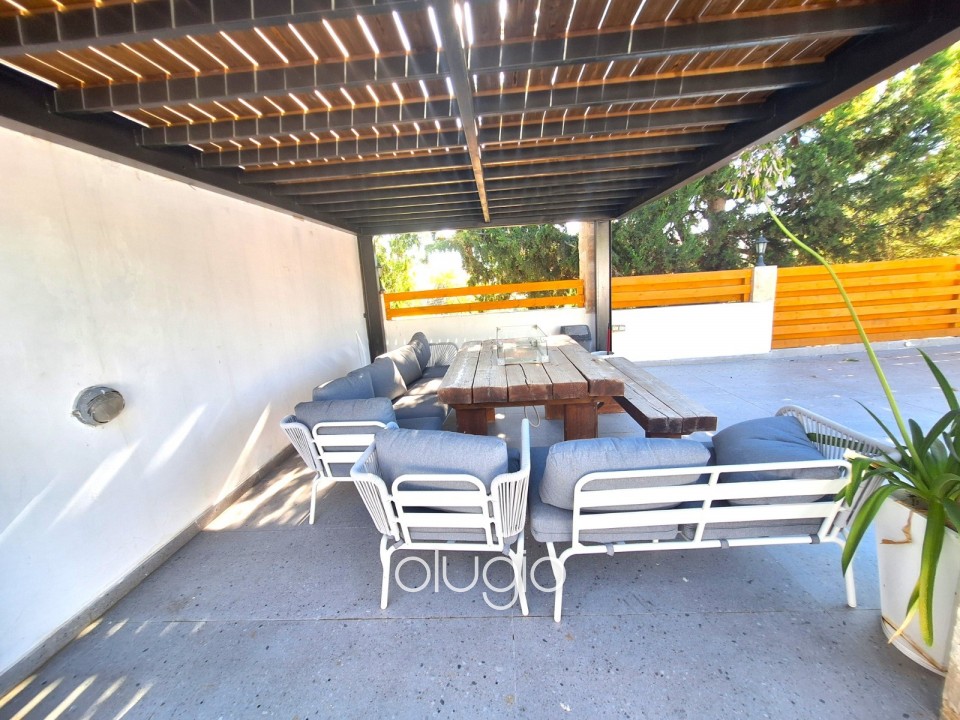 Detached Villa For Rent in Choletria