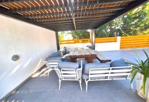 Detached Villa For Rent in Choletria