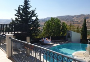 Detached Villa For Rent in Choletria