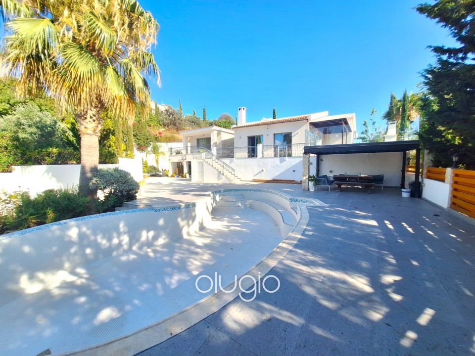 Detached Villa For Rent in Choletria