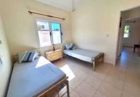 Bungalow For Sale in Polemi